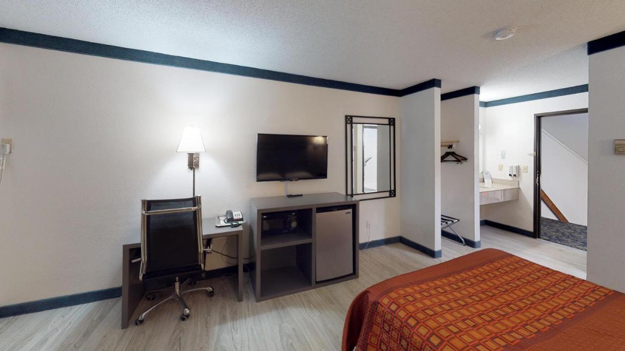 Waconia Inn And Suites Екстер'єр фото